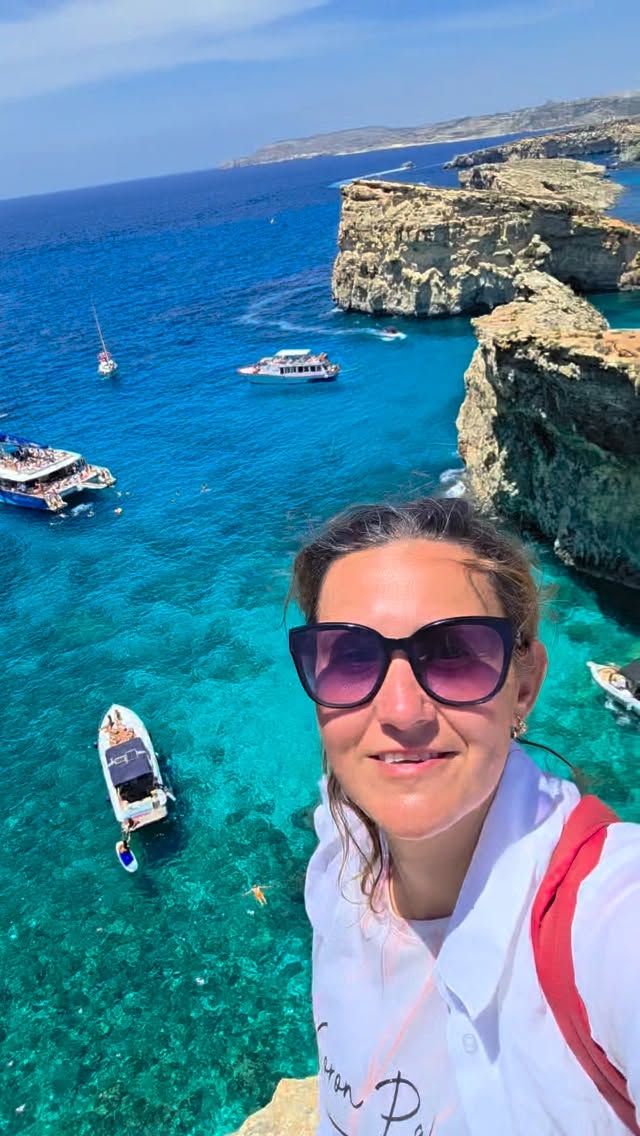 #Malta #bluelagoonmalta❤️ the best part in my opinion was to do the hike to get the real scale and proportion of the place, standing scarily close to the cliffs 😆 The main lagoon? Too crowded, the beauty is above and finding swimming spots just some meters from the crowd where water is also turquoise! #traveling #cliffs