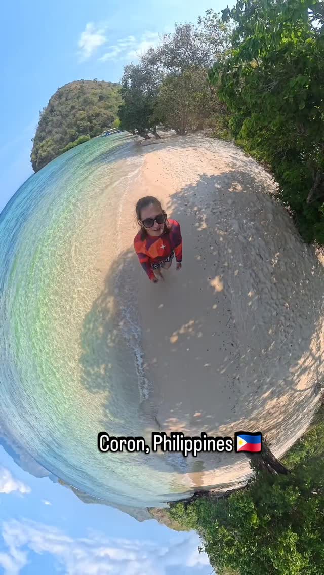 This is the island in #coron #philippines where I had my private lunch. Coron, unlike El Nido, always requires a boat to move around  but still I managed to have this island practically to myself 😁 If affordable, I  recommend one day of private boat for the most scenic places, it's worth every cent 😀 My other 2 days I joined groups. The mix was great!  Mostly for my memories!